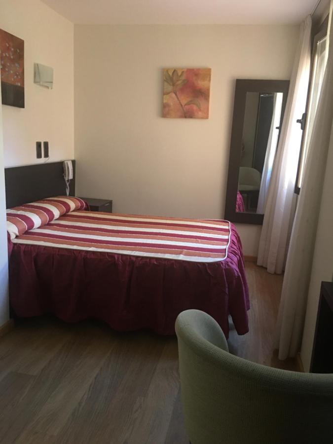 Hotel La Bodega La Almunia de Dona Godina Luaran gambar